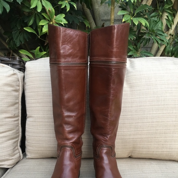 Chic Riding Boots - Picture 4 of 6